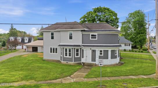 390 W Maple Ave