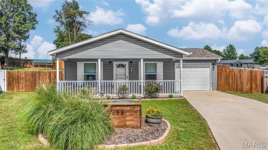 598 Southview Dr