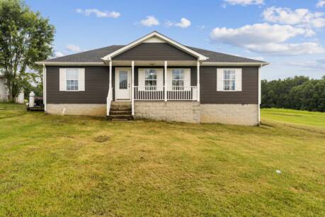 890 Akersville Rd
