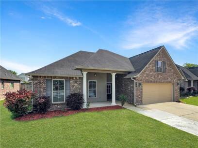688 Fairfield Loop
