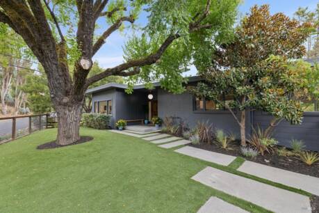 5 Angela Ave
