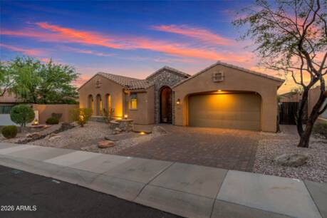 18245 W Thistle Landing Dr