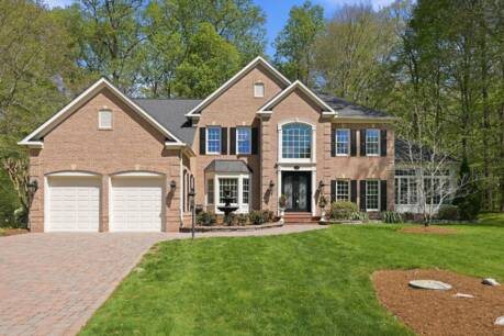 206 May Ln