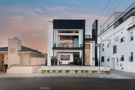 171 Savona Walk