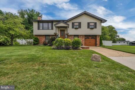 3 Carriage Ct