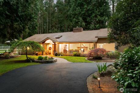 16 Bridlewood Cir