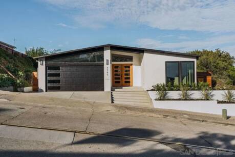 4985 Pacifica Dr