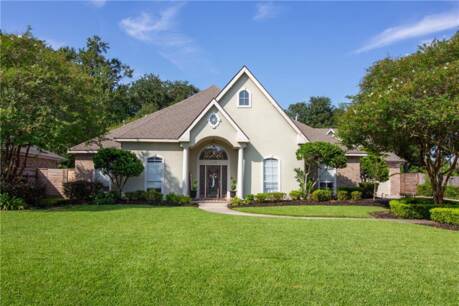 112 Oak Manor Ln