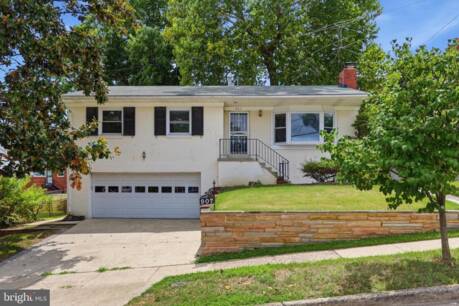 907 Luray Pl