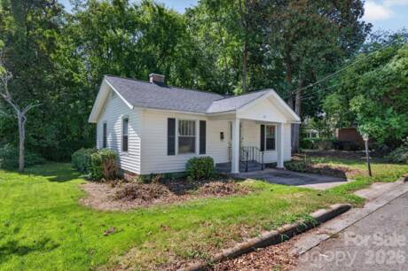 103 N West St