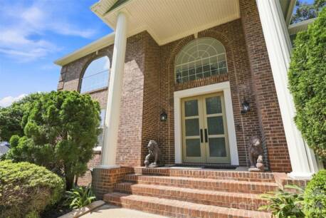8909 Abberley Ct