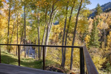 15 Juniper Village Dr