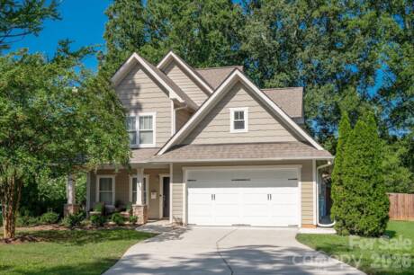 2562 Roseview Ln