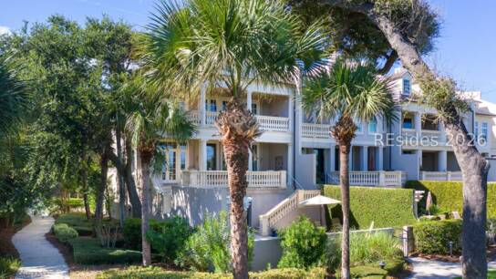 136 S Shore Dr 136