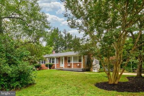 1523 Manor View Rd