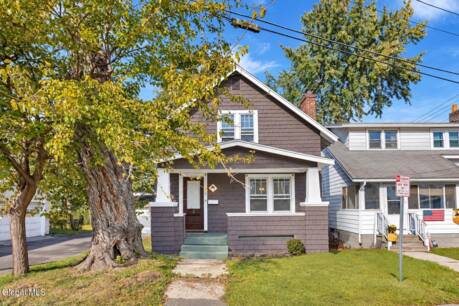 2 Irving Pl
