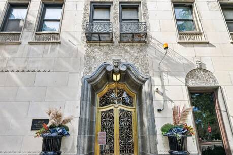 2000 N Lincoln Park West Ave #912