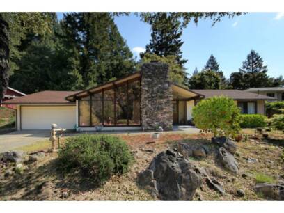 312 Blackstone Dr