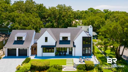 114 N Bayview