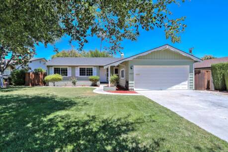 4683 Clarendon Dr