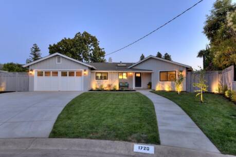 1720 Larkellen Ln