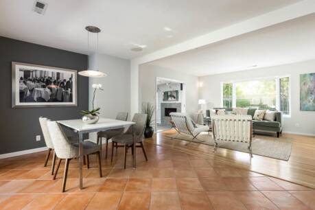 2711 Louis Rd